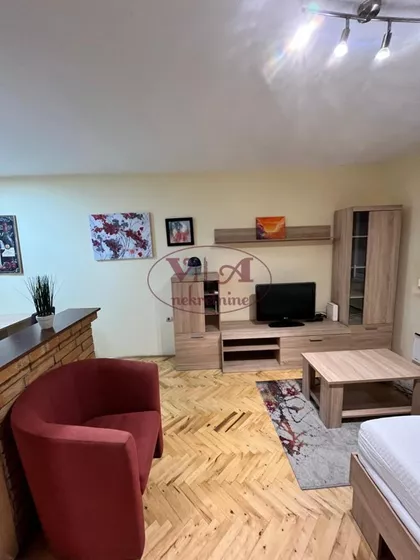 Stari Grad | 4zida.rs