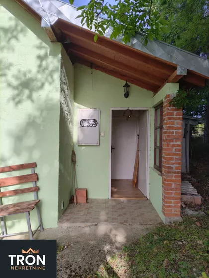 Okolne lokacije | 4zida.rs