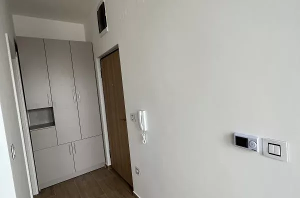 Šestosoban stan | 4zida