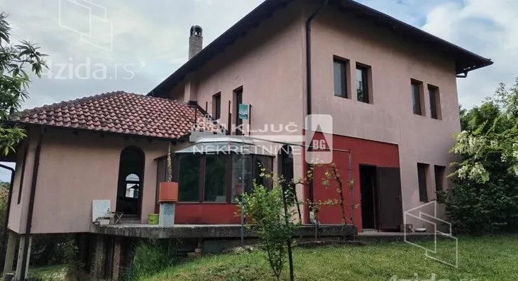 3-etažna kuća | 4zida