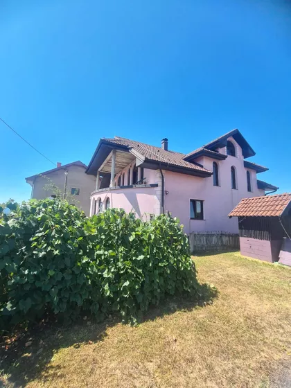 Donje Nedeljice | 4zida.rs