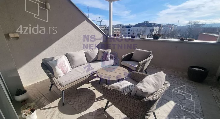 Petosoban stan | 4zida