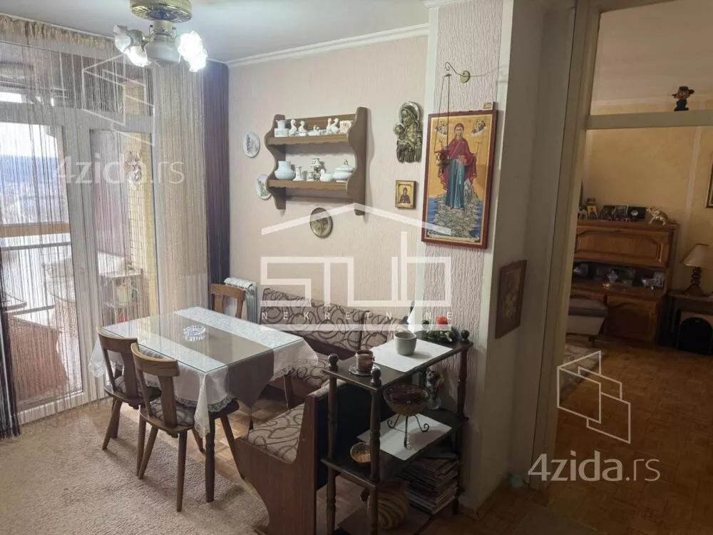 Petosoban stan | 4zida