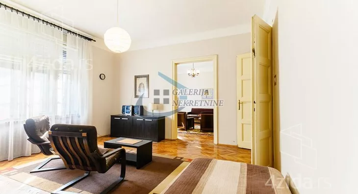 Četvoroiposoban stan | 4zida