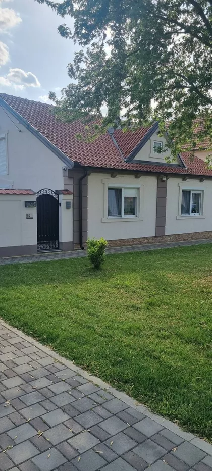 Stevana Sinđelića 56 | 4zida.rs