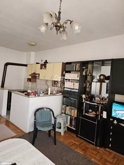 Ledena Stena | 4zida.rs