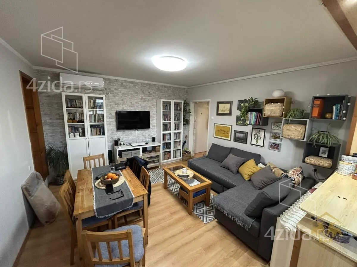 Dvoiposoban stan | 4zida