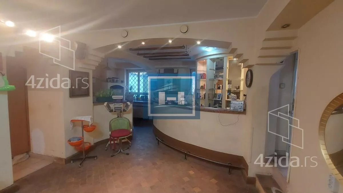 Poslovni prostor | 4zida