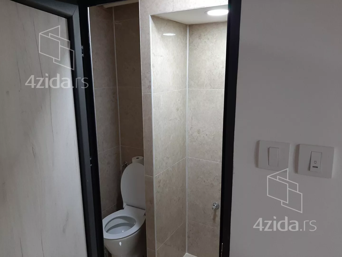 Lokal | 4zida
