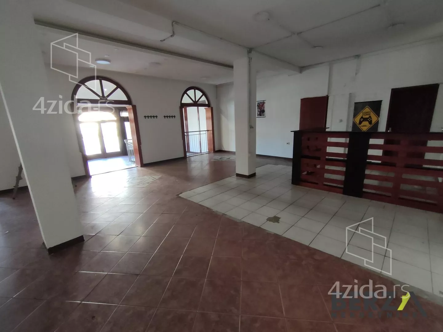 Poslovni prostor | 4zida