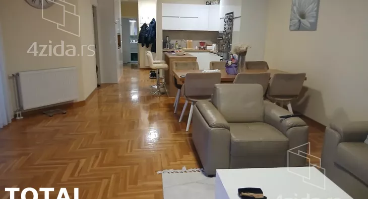 Četvorosoban stan | 4zida