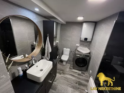GUNDULIĆEV VENAC | 4zida.rs