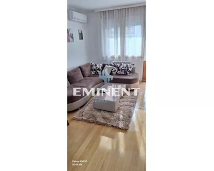 Uroša Martinovića | 4zida.rs