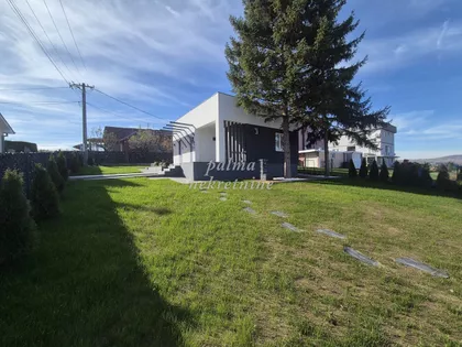 Korićani | 4zida.rs