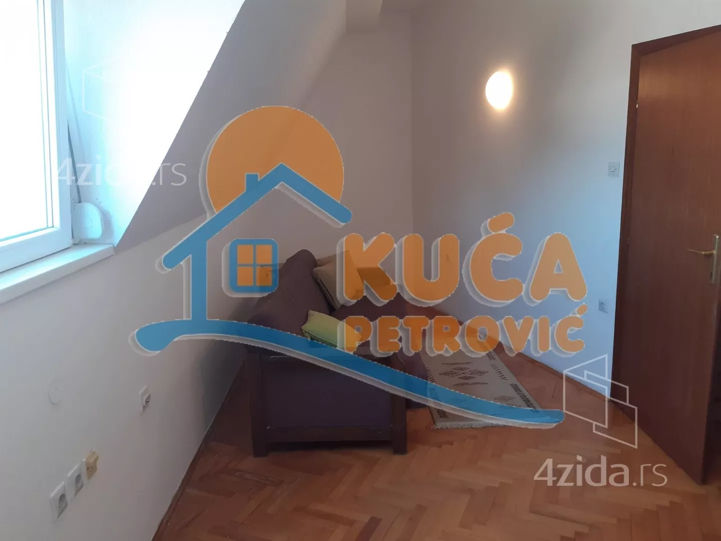 Lokal | 4zida