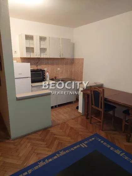 Devet Jugovića | 4zida.rs