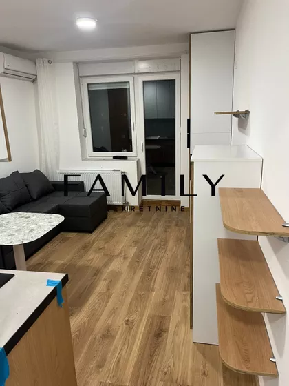 Janka Veselinovića | 4zida.rs