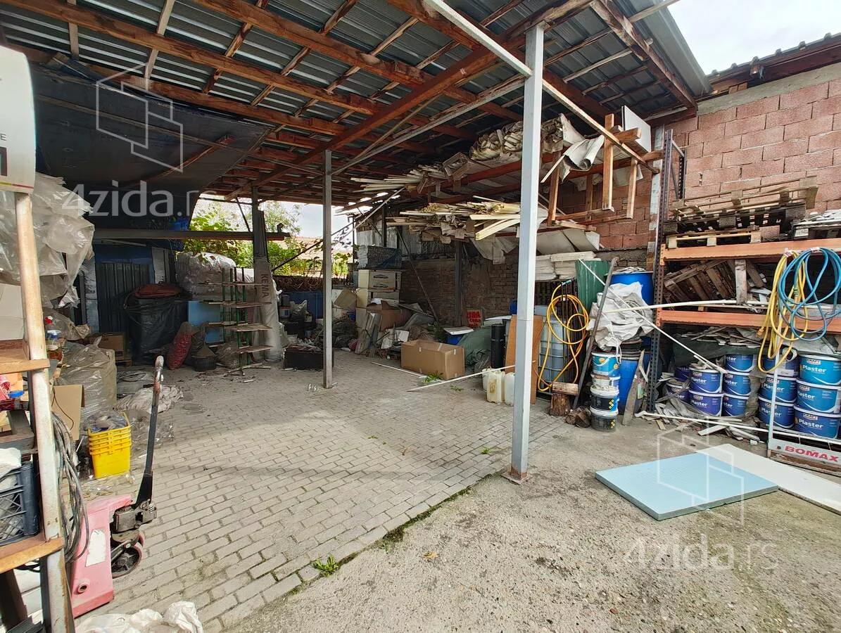 Lokal | 4zida