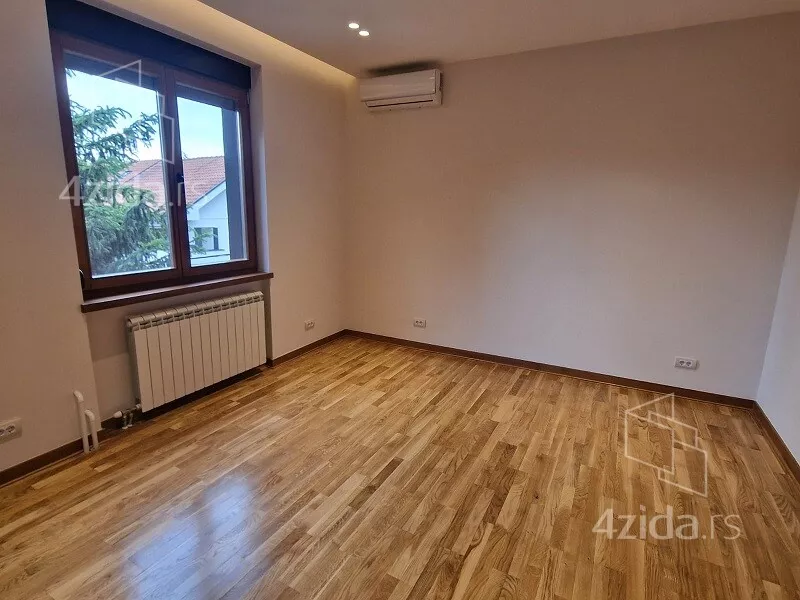 4-etažna kuća | 4zida