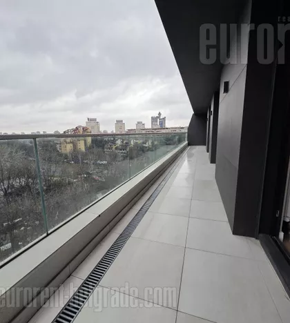 NBG-DOLCE VITA | 4zida.rs