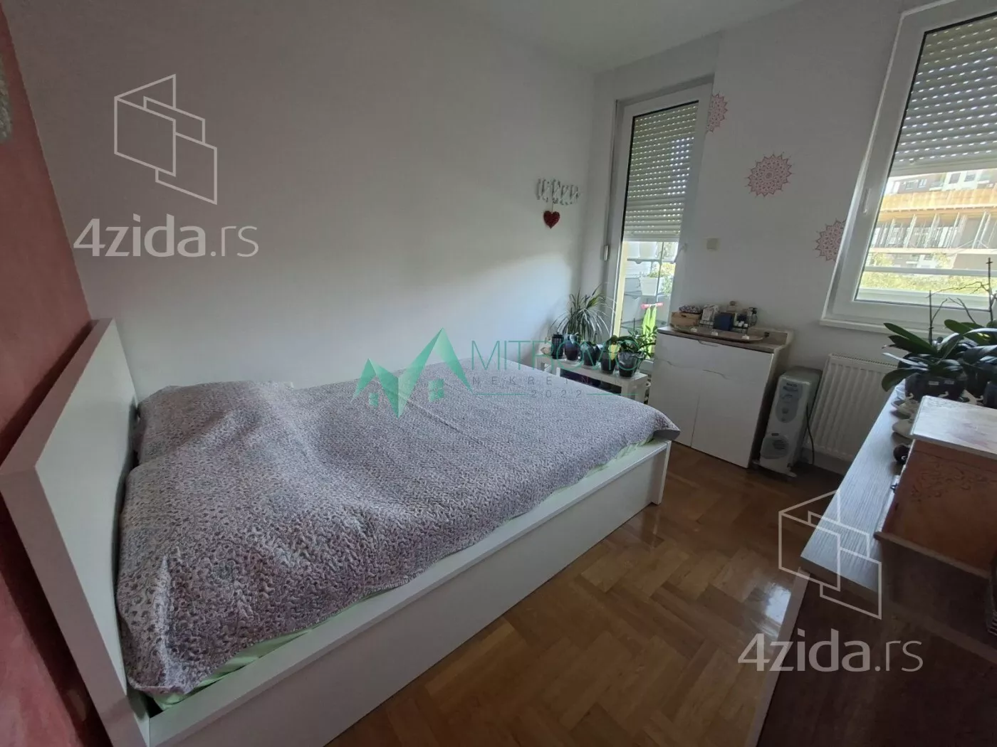 Troiposoban stan | 4zida