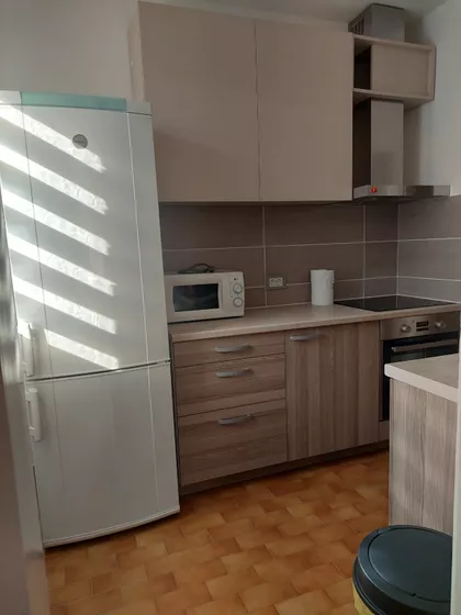 Vukov Spomenik | 4zida.rs