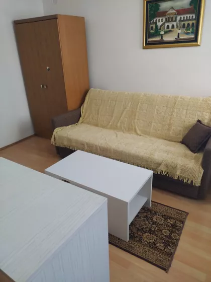 Božidar Adžija | 4zida.rs