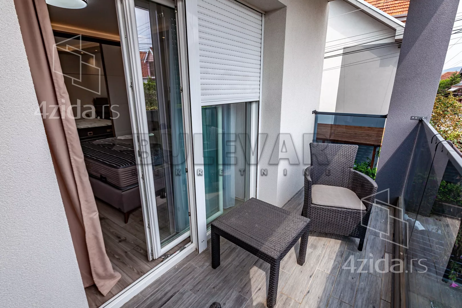 Dvoiposoban stan | 4zida