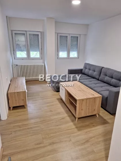 Gagarinova | 4zida.rs