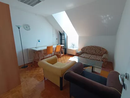 Nedeljka Gvozdenovića 10 | 4zida.rs