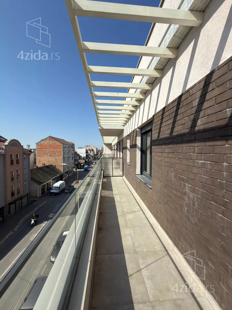 Dvoiposoban stan | 4zida