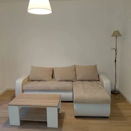 Zmaj Jovina 2 | 4zida.rs