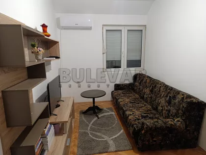 Rentgenova | 4zida.rs