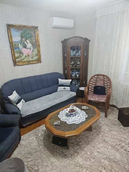 Vojvođanska Bb | 4zida.rs