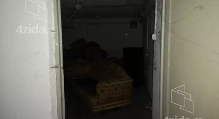 Lokal | 4zida
