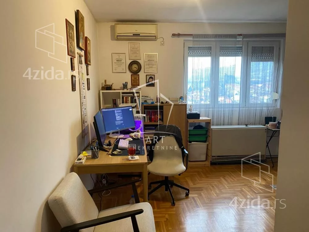 Dvoiposoban stan | 4zida