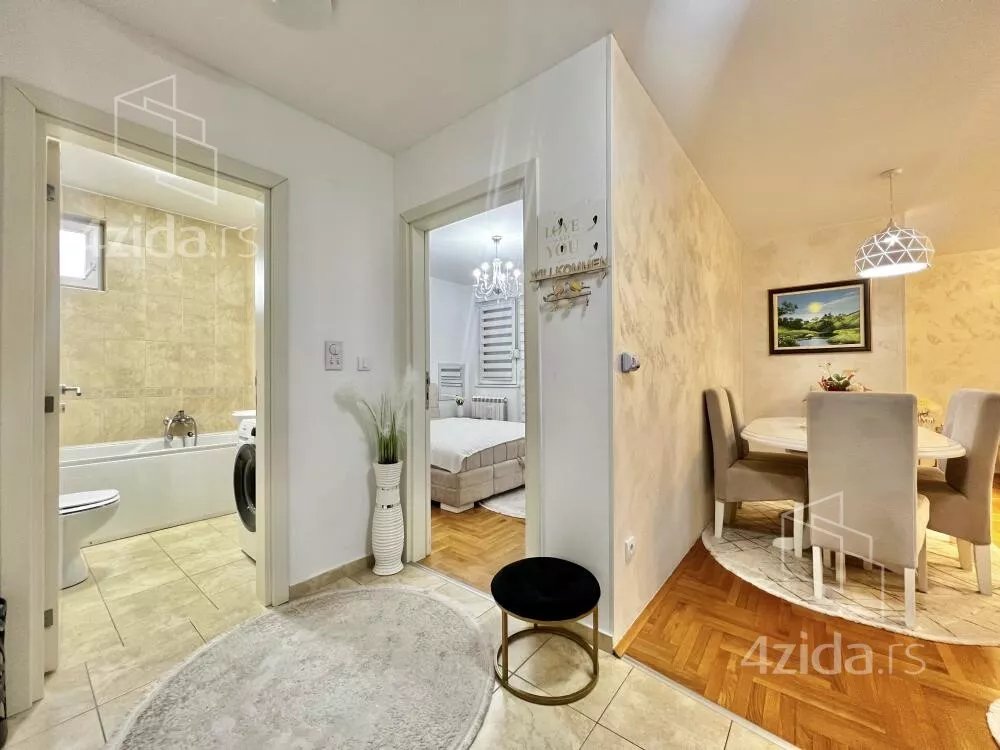 Dvoiposoban stan | 4zida