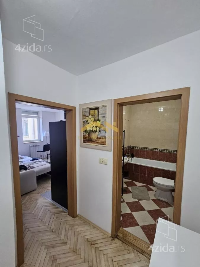 Garsonjera | 4zida