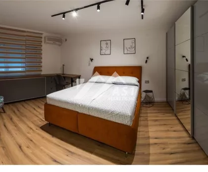 Hajduk Veljkova | 4zida.rs