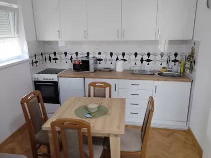 Radnička 21A | 4zida.rs