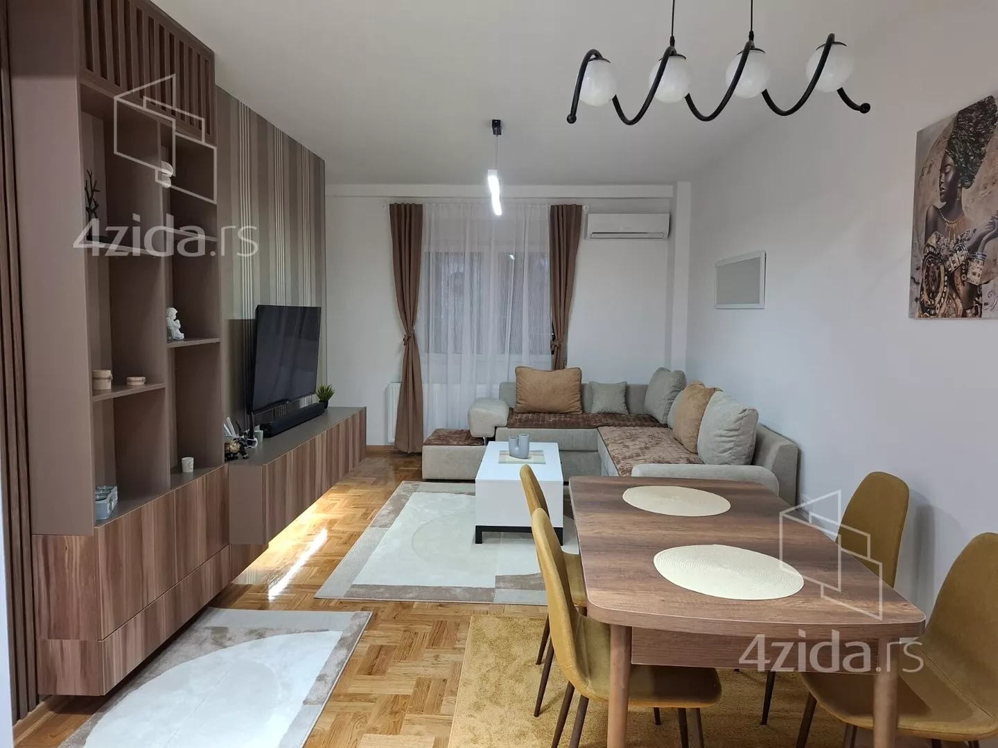 Jednoiposoban stan | 4zida