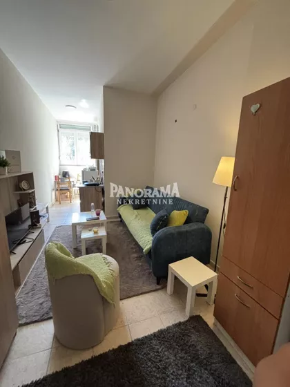 Zdravka Čelara | 4zida.rs