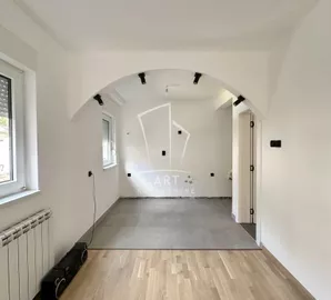 Centar, Voždovac opština, Beograd, 3.0 stan | 4zida.rs