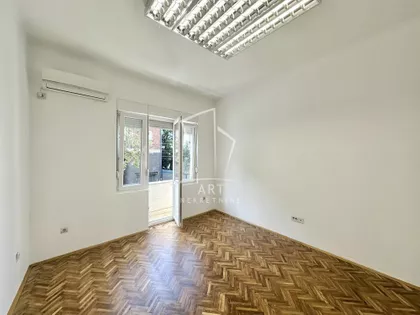Sazonova | 4zida.rs