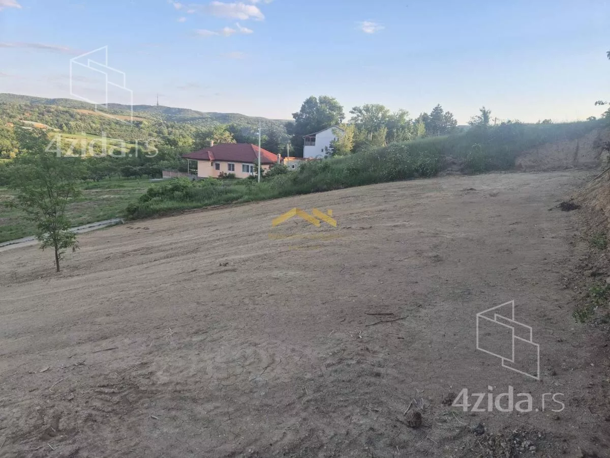 Građevinsko zemljište | 4zida