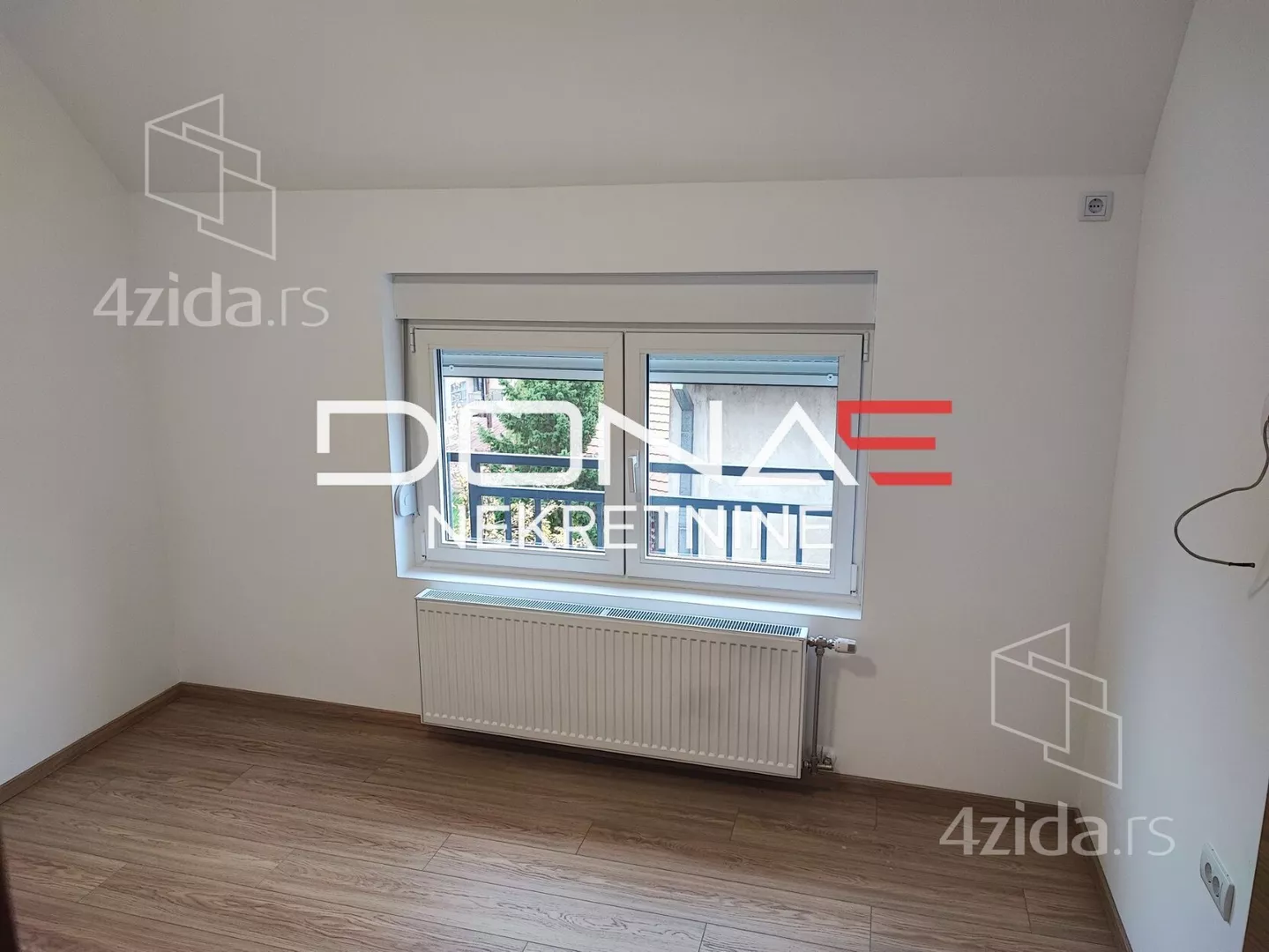 Troiposoban stan | 4zida