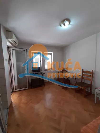 Marije Bursać | 4zida.rs