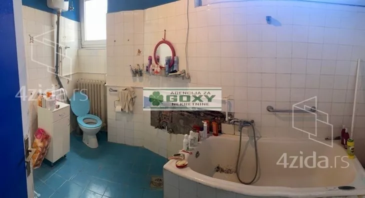 Četvoroiposoban stan | 4zida