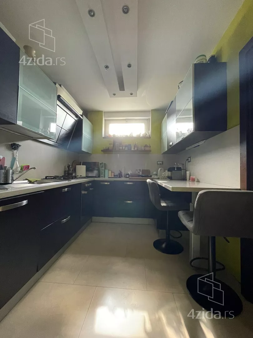 3-etažna kuća | 4zida