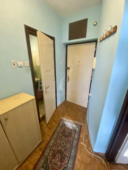 Karađorđeva | 4zida.rs